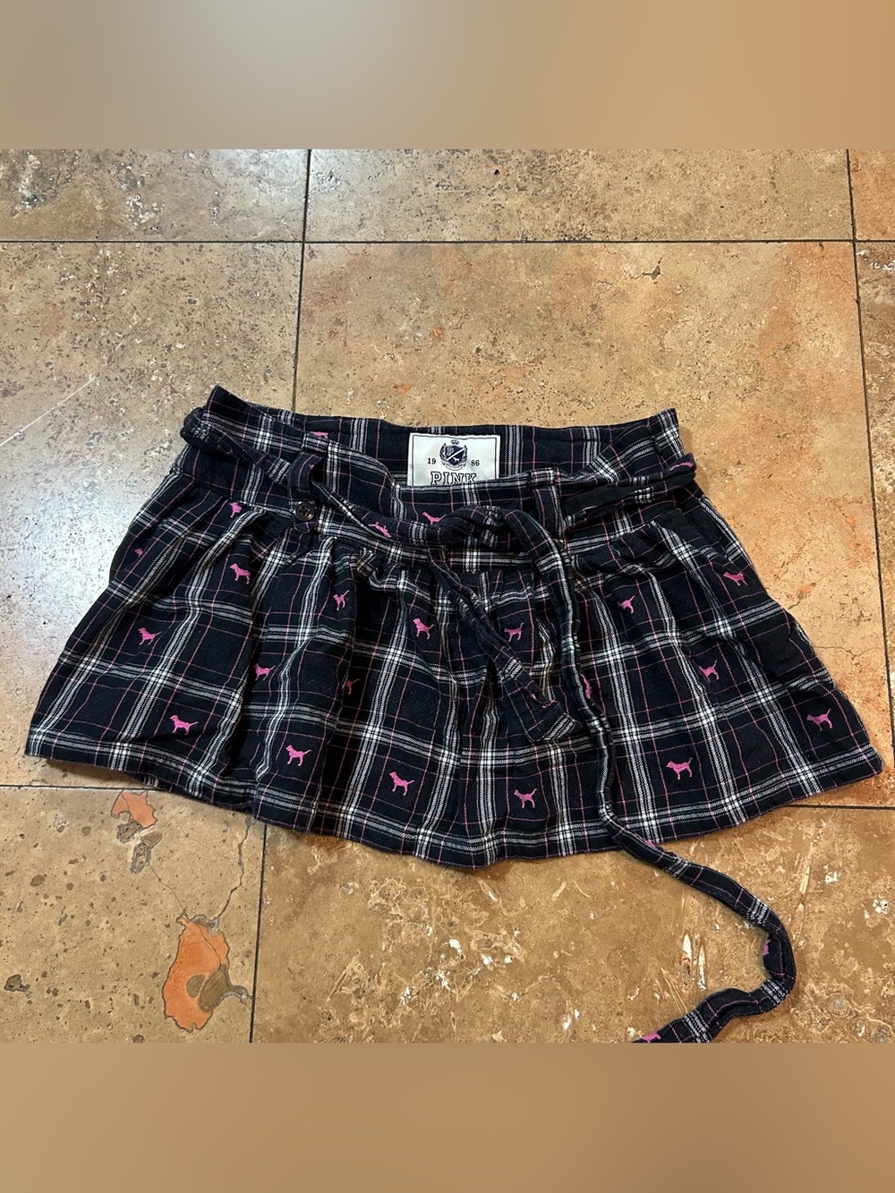 Vintage Y2K Rare PINK Victorias Secret Black & Pink Logo Pleated Mini Plaid Skir